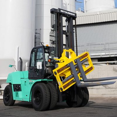 Forklift-rotator attachment application photo
